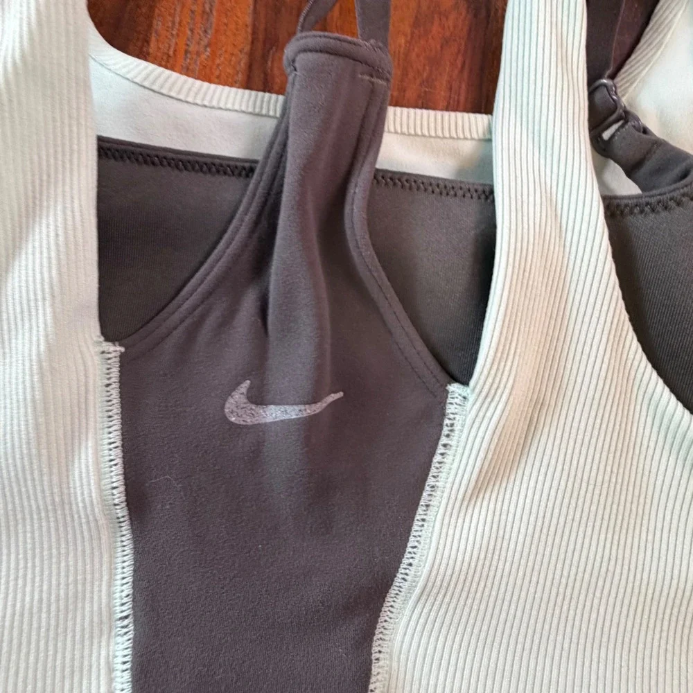 Nike Dri-FIT Layered Ribbed Sports Bra Mint Green Gray DM0645-254 Small